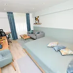 Victoriei_majestic Apartment Bucharest